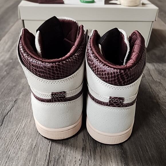 Size 5.5 - Jordan 1 OG x A Ma Maniere High Airness main image 4